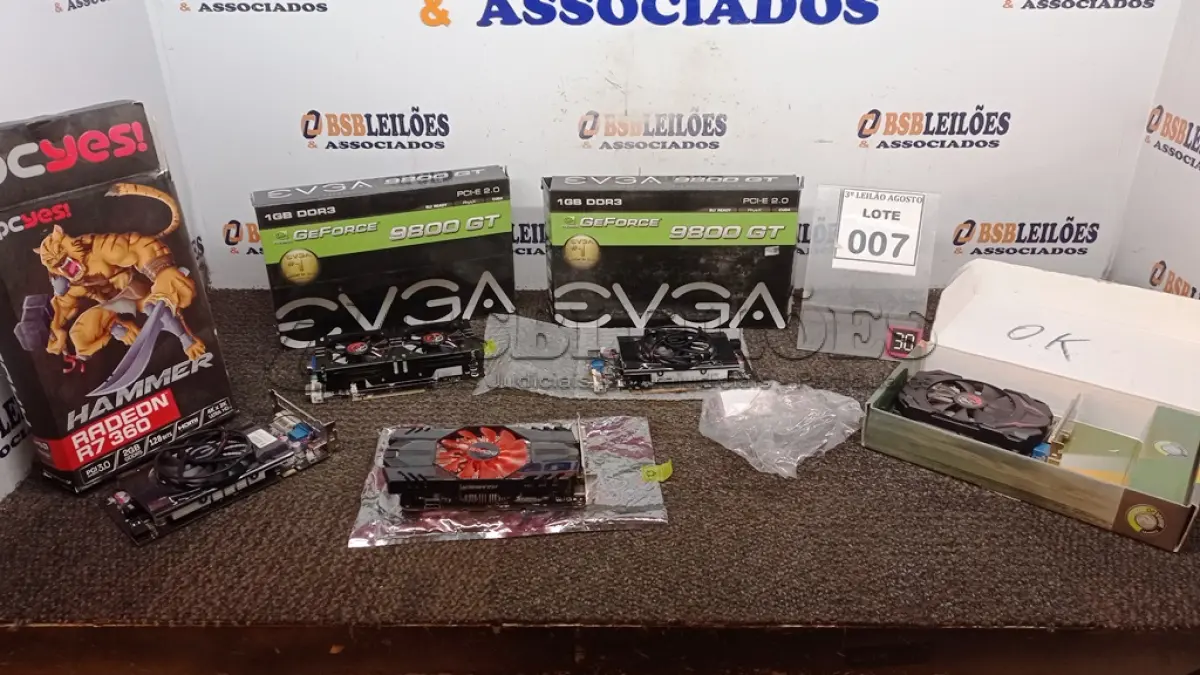 LOTE 007 - 05 PLACAS DE VÍDEOS MARCAS DIVERSAS. (NO ESTADO) ATENÇÃO! FAZER A VISITAÇÃO ANTES DE ARREMATAR, NÃO SABEMOS SE FUNCIONA, LEILÃO NÃO TEM GARANTIA E NEM DEVOLUÇÃO, SUJEITO A POSSÍVEIS AVARIAS VISÍVEIS/OCULTAS E/OU AUSÊNCIA DE COMPONENTES.