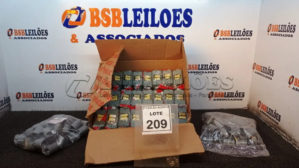 LOTE 209 - 01 LOTE COM GRANDE QUANTIDADE DE INTERRUPTORES E ACESSÓRIO. (NO ESTADO) ATENÇÃO! FAZER A VISITAÇÃO ANTES DE ARREMATAR, NÃO SABEMOS SE FUNCIONA, LEILÃO NÃO TEM GARANTIA E NEM DEVOLUÇÃO, SUJEITO A POSSÍVEIS AVARIAS VISÍVEIS/OCULTAS E/OU AUSÊNCIA DE COMPONENTES.