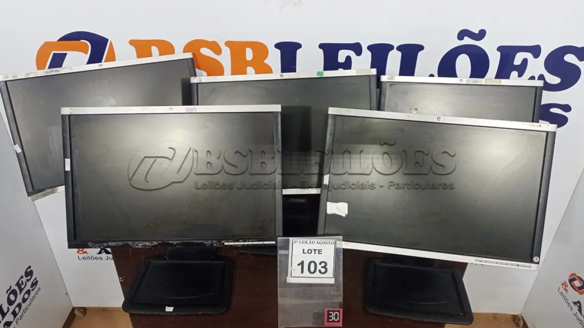 LOTE 103 - 05 MONITORES MARCA HP. (NO ESTADO) ATENÇÃO! FAZER A VISITAÇÃO ANTES DE ARREMATAR, NÃO SABEMOS SE FUNCIONA, LEILÃO NÃO TEM GARANTIA E NEM DEVOLUÇÃO, SUJEITO A POSSÍVEIS AVARIAS VISÍVEIS/OCULTAS E/OU AUSÊNCIA DE COMPONENTES.