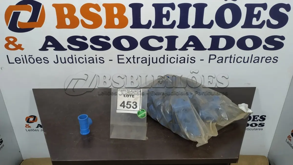 LOTE 453 - 01 LOTE COM GRANDE QUANTIDADE DE TÊ AZUL 32 3/4. (NO ESTADO) ATENÇÃO! FAZER A VISITAÇÃO ANTES DE ARREMATAR, NÃO SABEMOS SE FUNCIONA. LEILÃO NÃO TEM GARANTIA E NEM DEVOLUÇÃO, SUJEITO A POSSÍVEIS AVARIAS VISÍVEIS/OCULTAS E/OU AUSÊNCIA DE COMPONENTES.