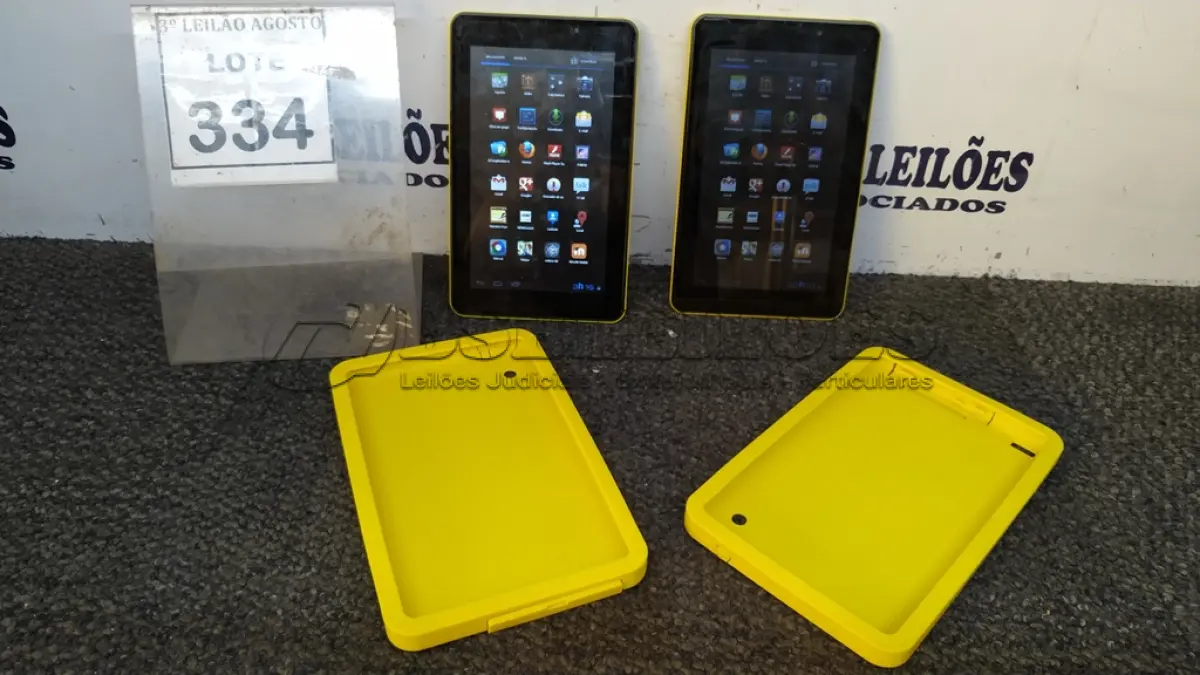 LOTE 334 - 03 TABLETS MARCA CCE. (NO ESTADO) ATENÇÃO! FAZER A VISITAÇÃO ANTES DE ARREMATAR, NÃO SABEMOS SE FUNCIONA, LEILÃO NÃO TEM GARANTIA E NEM DEVOLUÇÃO, SUJEITO A POSSÍVEIS AVARIAS VISÍVEIS/OCULTAS E/OU AUSÊNCIA DE COMPONENTES.