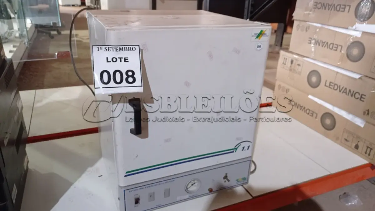 LOTE 008 - 01 ESTUFA PARA ESTERILIZAÇÃO E SECAGEM. (NO ESTADO) ATENÇÃO! FAZER A VISITAÇÃO ANTES DE ARREMATAR, NÃO SABEMOS SE FUNCIONA, LEILÃO NÃO TEM GARANTIA E NEM DEVOLUÇÃO, SUJEITO A POSSÍVEIS AVARIAS VISÍVEIS/OCULTAS E/OU AUSÊNCIA DE COMPONENTES.