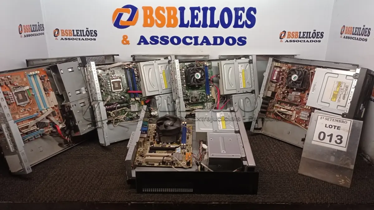 LOTE 013 - 05 CPU’S MARCAS E MODELOS DIVERSOS. (NO ESTADO) ATENÇÃO! FAZER A VISITAÇÃO ANTES DE ARREMATAR, NÃO SABEMOS SE FUNCIONA, LEILÃO NÃO TEM GARANTIA E NEM DEVOLUÇÃO, SUJEITO A POSSÍVEIS AVARIAS VISÍVEIS/OCULTAS E/OU AUSÊNCIA DE COMPONENTES.