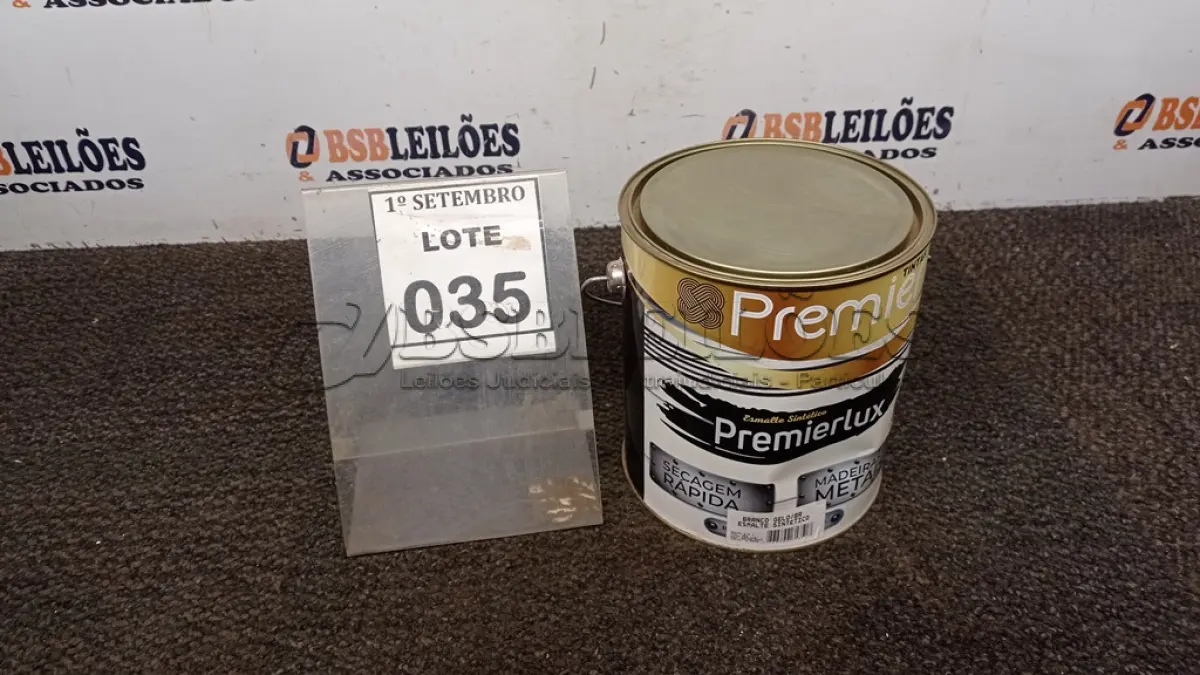 LOTE 035 - 01 LATA DE ESMALTE SINTÉTICO PREMIERLUX DE 3,6L NA COR BRANCO GELO MARCA PREMIER. (NO ESTADO) ATENÇÃO! FAZER A VISITAÇÃO ANTES DE ARREMATAR, NÃO SABEMOS SE FUNCIONA, LEILÃO NÃO TEM GARANTIA E NEM DEVOLUÇÃO, SUJEITO A POSSÍVEIS AVARIAS VISÍVEIS/OCULTAS E/OU AUSÊNCIA DE COMPONENTES.