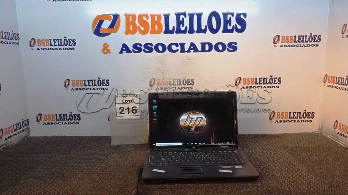 LOTE 216 - 01 NOTEBOOK MARCA COMPAQ. (NO ESTADO) ATENÇÃO! FAZER A VISITAÇÃO ANTES DE ARREMATAR, NÃO SABEMOS SE FUNCIONA, LEILÃO NÃO TEM GARANTIA E NEM DEVOLUÇÃO, SUJEITO A POSSÍVEIS AVARIAS VISÍVEIS/OCULTAS E/OU AUSÊNCIA DE COMPONENTES.