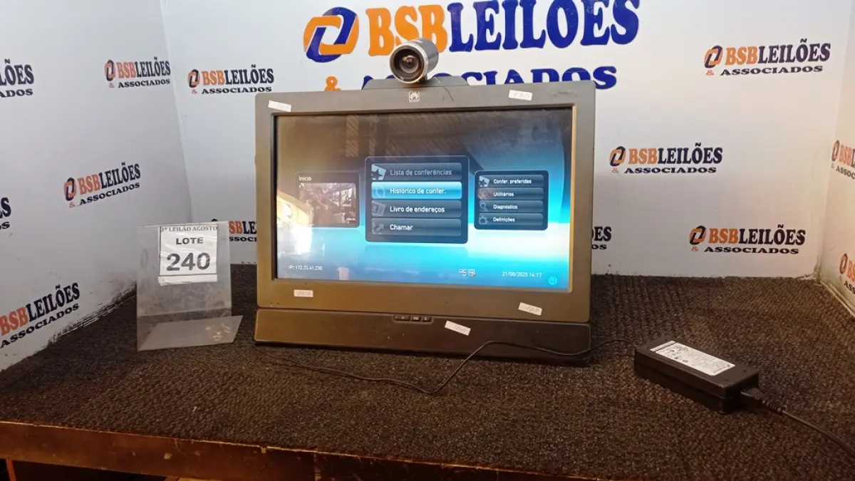 LOTE 240