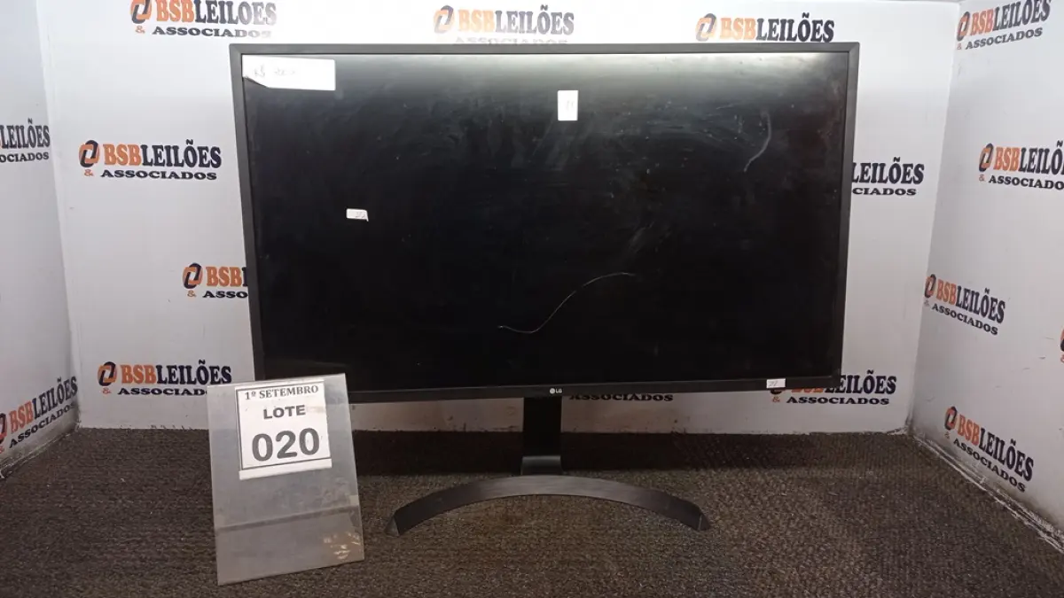 01 MONITOR LCD 32’’ MARCA LG. (NO ESTADO) ATENÇÃO! FAZER A VISITAÇÃO ANTES DE ARREMATAR, NÃO SABEMOS SE FUNCIONA, LEILÃO NÃO TEM GARANTIA E NEM DEVOLUÇÃO, SUJEITO A POSSÍVEIS AVARIAS VISÍVEIS/OCULTAS E/OU AUSÊNCIA DE COMPONENTES.