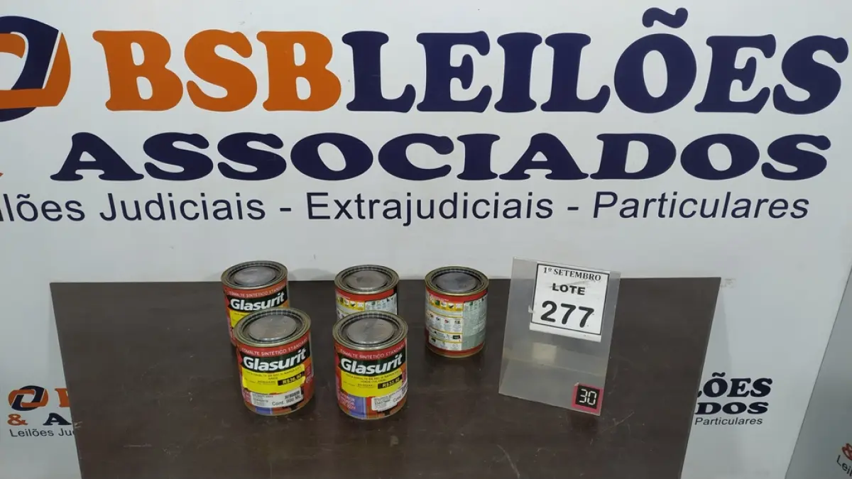 05 LATAS DE ESMALTE SINTÉTICO DE 900ML CORES VARIADAS MARCA GLASURIT. (NO ESTADO) ATENÇÃO! FAZER A VISITAÇÃO ANTES DE ARREMATAR, NÃO SABEMOS SE FUNCIONA, LEILÃO NÃO TEM GARANTIA E NEM DEVOLUÇÃO, SUJEITO A POSSÍVEIS AVARIAS VISÍVEIS/OCULTAS E/OU AUSÊNCIA DE COMPONENTES.