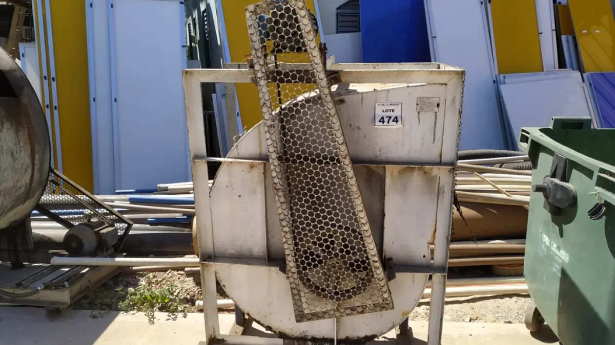 01 EXAUSTOR CENTRIFUGO CARACOL MOTOVENT. (NO ESTADO) ATENÇÃO! FAZER A VISITAÇÃO ANTES DE ARREMATAR, NÃO SABEMOS SE FUNCIONA, LEILÃO NÃO TEM GARANTIA E NEM DEVOLUÇÃO, SUJEITO A POSSÍVEIS AVARIAS VISÍVEIS/OCULTAS E/OU AUSÊNCIA DE COMPONENTES.