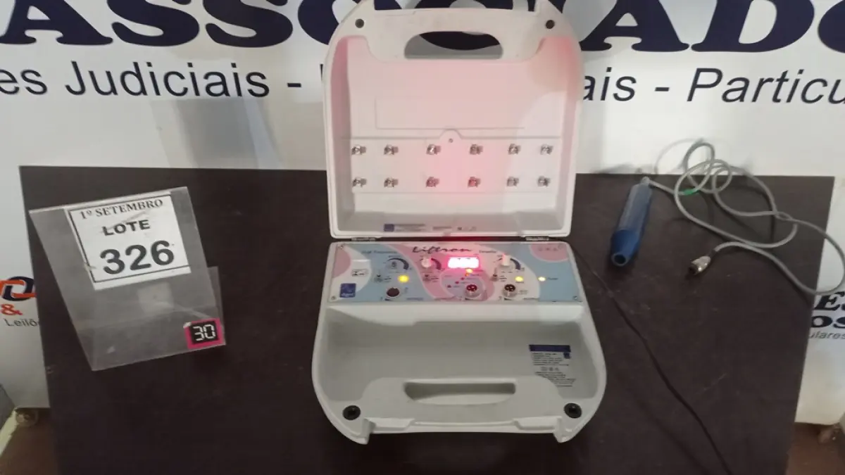 01 EQUIPAMENTO DE TRATAMENTOS ESTÉTICOS FACIAIS MARCA DGM MODELO LIFTRON. (NO ESTADO) ATENÇÃO! FAZER A VISITAÇÃO ANTES DE ARREMATAR, NÃO SABEMOS SE FUNCIONA, LEILÃO NÃO TEM GARANTIA E NEM DEVOLUÇÃO, SUJEITO A POSSÍVEIS AVARIAS VISÍVEIS/OCULTAS E/OU AUSÊNCIA DE COMPONENTES.