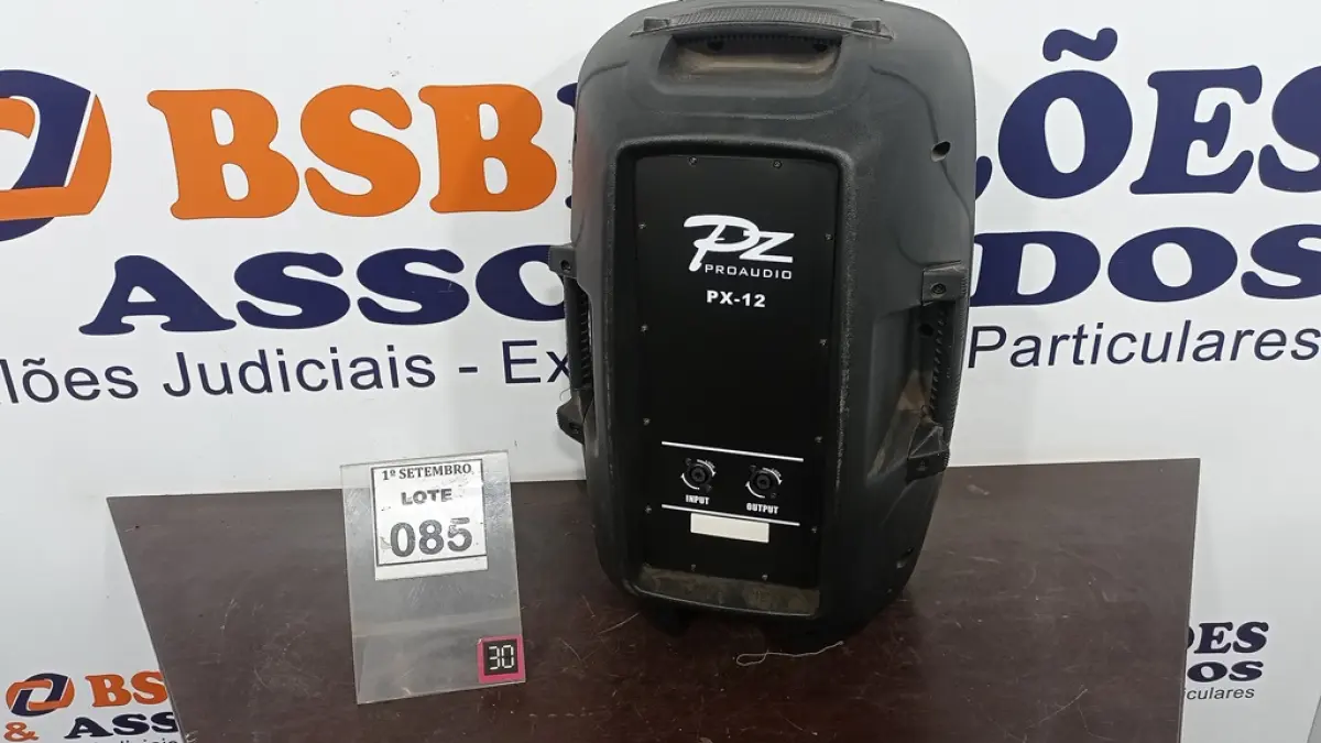 01 CAIXA DE SOM MARCA PZ PRO ÁUDIO. (NO ESTADO) ATENÇÃO! FAZER A VISITAÇÃO ANTES DE ARREMATAR, NÃO SABEMOS SE FUNCIONA. LEILÃO NÃO TEM GARANTIA E NEM DEVOLUÇÃO, SUJEITO A POSSÍVEIS AVARIAS VISÍVEIS/OCULTAS E/OU AUSÊNCIA DE COMPONENTES.