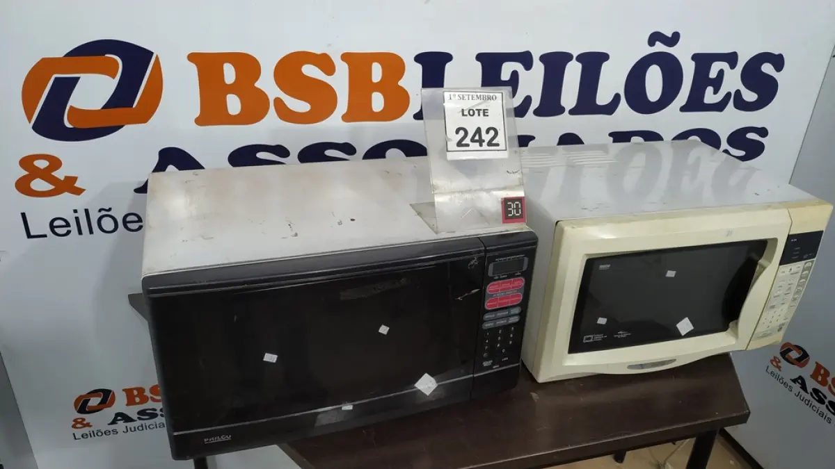 02 MICRO-ONDAS. (NO ESTADO) ATENÇÃO! FAZER A VISITAÇÃO ANTES DE ARREMATAR, NÃO SABEMOS SE FUNCIONA, LEILÃO NÃO TEM GARANTIA E NEM DEVOLUÇÃO, SUJEITO A POSSÍVEIS AVARIAS VISÍVEIS/OCULTAS E/OU AUSÊNCIA DE COMPONENTES