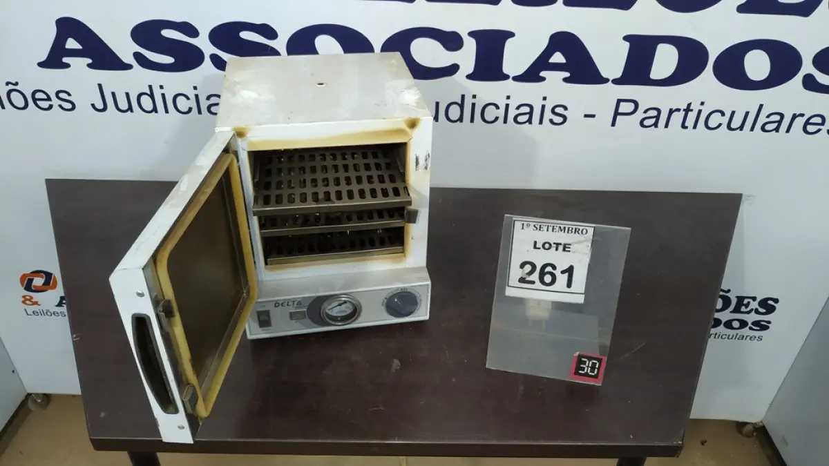 01 ESTUFA DE ESTERILIZAÇÃO E SECAGEM. (NO ESTADO) ATENÇÃO! FAZER A VISITAÇÃO ANTES DE ARREMATAR, NÃO SABEMOS SE FUNCIONA, LEILÃO NÃO TEM GARANTIA E NEM DEVOLUÇÃO, SUJEITO A POSSÍVEIS AVARIAS VISÍVEIS/OCULTAS E/OU AUSÊNCIA DE COMPONENTES.