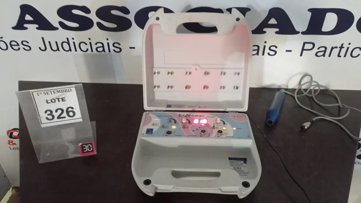 01 EQUIPAMENTO DE TRATAMENTOS ESTÉTICOS FACIAIS MARCA DGM MODELO LIFTRON. (NO ESTADO) ATENÇÃO! FAZER A VISITAÇÃO ANTES DE ARREMATAR, NÃO SABEMOS SE FUNCIONA, LEILÃO NÃO TEM GARANTIA E NEM DEVOLUÇÃO, SUJEITO A POSSÍVEIS AVARIAS VISÍVEIS/OCULTAS E/OU AUSÊNCIA DE COMPONENTES.
