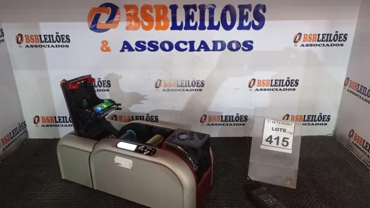 01 IMPRESSORA DE CRACHÁ. (NO ESTADO) ATENÇÃO! FAZER A VISITAÇÃO ANTES DE ARREMATAR, NÃO SABEMOS SE FUNCIONA, LEILÃO NÃO TEM GARANTIA E NEM DEVOLUÇÃO, SUJEITO A POSSÍVEIS AVARIAS VISÍVEIS/OCULTAS E/OU AUSÊNCIA DE COMPONENTES.