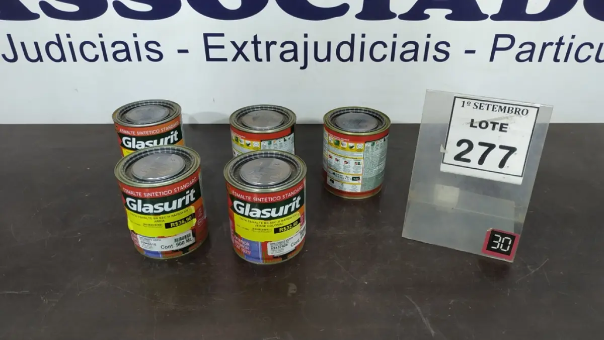 05 LATAS DE ESMALTE SINTÉTICO DE 900ML CORES VARIADAS MARCA GLASURIT. (NO ESTADO) ATENÇÃO! FAZER A VISITAÇÃO ANTES DE ARREMATAR, NÃO SABEMOS SE FUNCIONA, LEILÃO NÃO TEM GARANTIA E NEM DEVOLUÇÃO, SUJEITO A POSSÍVEIS AVARIAS VISÍVEIS/OCULTAS E/OU AUSÊNCIA DE COMPONENTES.