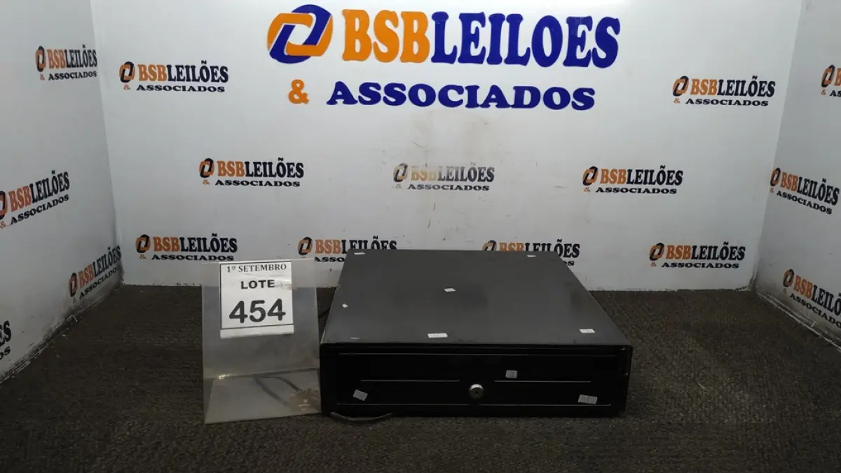 01 GAVETA DE DINHEIRO. (NO ESTADO) ATENÇÃO! FAZER A VISITAÇÃO ANTES DE ARREMATAR, NÃO SABEMOS SE FUNCIONA, LEILÃO NÃO TEM GARANTIA E NEM DEVOLUÇÃO, SUJEITO A POSSÍVEIS AVARIAS VISÍVEIS/OCULTAS E/OU AUSÊNCIA DE COMPONENTES.
