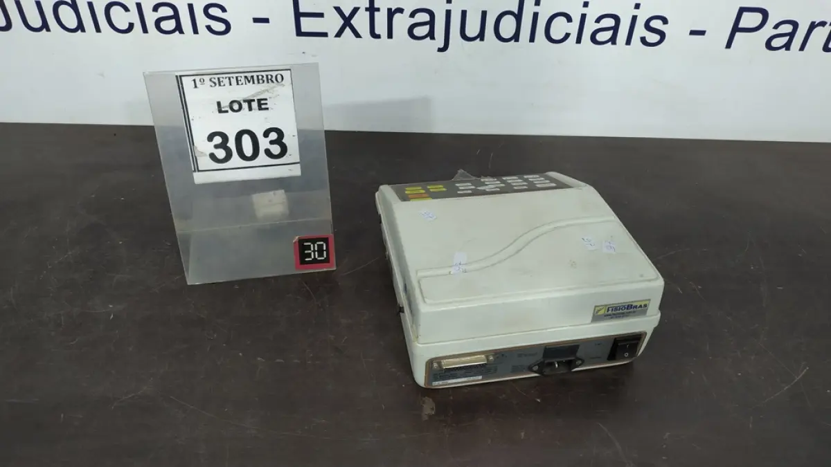 01 GERADOR UNIVERSAL DE PULSO. (NO ESTADO) ATENÇÃO! FAZER A VISITAÇÃO ANTES DE ARREMATAR, NÃO SABEMOS SE FUNCIONA, LEILÃO NÃO TEM GARANTIA E NEM DEVOLUÇÃO, SUJEITO A POSSÍVEIS AVARIAS VISÍVEIS/OCULTAS E/OU AUSÊNCIA DE COMPONENTES.