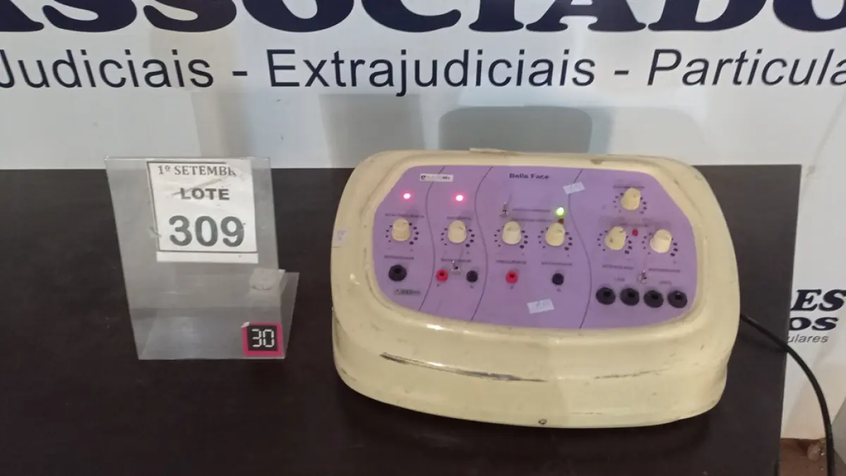 01 APARELHO DE ALTA FREQUÊNCIA BELLE FACE MARCA ELETROBEL. (NO ESTADO) ATENÇÃO! FAZER A VISITAÇÃO ANTES DE ARREMATAR, NÃO SABEMOS SE FUNCIONA, LEILÃO NÃO TEM GARANTIA E NEM DEVOLUÇÃO, SUJEITO A POSSÍVEIS AVARIAS VISÍVEIS/OCULTAS E/OU AUSÊNCIA DE COMPONENTES
