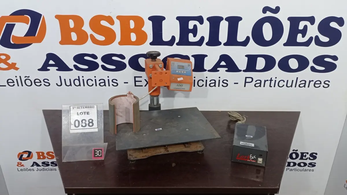 01 PRENSA TÉRMICA PARA CANECAS. (NO ESTADO) ATENÇÃO! FAZER A VISITAÇÃO ANTES DE ARREMATAR, NÃO SABEMOS SE FUNCIONA, LEILÃO NÃO TEM GARANTIA E NEM DEVOLUÇÃO, SUJEITO A POSSÍVEIS AVARIAS VISÍVEIS/OCULTAS E/OU AUSÊNCIA DE COMPONENTES.