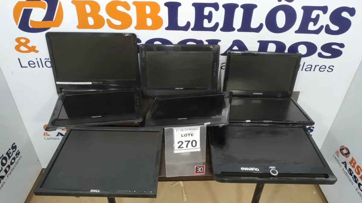 08 MONITORES LCD DE MARCAS E MODELOS DIVERSOS. (NO ESTADO) ATENÇÃO! FAZER A VISITAÇÃO ANTES DE ARREMATAR, NÃO SABEMOS SE FUNCIONA. LEILÃO NÃO TEM GARANTIA E NEM DEVOLUÇÃO, SUJEITO A POSSÍVEIS AVARIAS VISÍVEIS/OCULTAS E/OU AUSÊNCIA DE COMPONENTES.