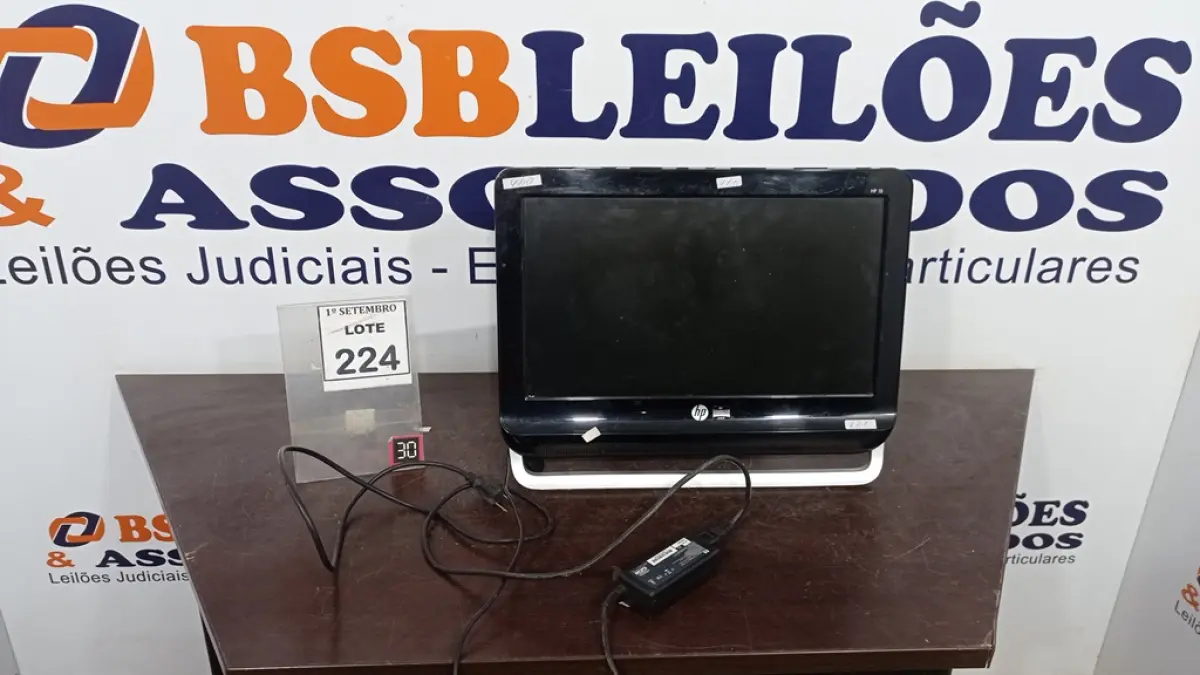 01 ALL IN ONE MARCA HP. (NO ESTADO) ATENÇÃO! FAZER A VISITAÇÃO ANTES DE ARREMATAR, NÃO SABEMOS SE FUNCIONA, LEILÃO NÃO TEM GARANTIA E NEM DEVOLUÇÃO, SUJEITO A POSSÍVEIS AVARIAS VISÍVEIS/OCULTAS E/OU AUSÊNCIA DE COMPONENTES