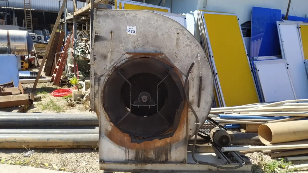 01 EXAUSTOR CENTRIFUGO CARACOL. (NO ESTADO) ATENÇÃO! FAZER A VISITAÇÃO ANTES DE ARREMATAR, NÃO SABEMOS SE FUNCIONA, LEILÃO NÃO TEM GARANTIA E NEM DEVOLUÇÃO, SUJEITO A POSSÍVEIS AVARIAS VISÍVEIS/OCULTAS E/OU AUSÊNCIA DE COMPONENTES.