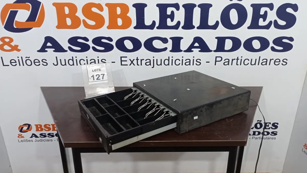 01 GAVETA DE DINHEIRO. (NO ESTADO) ATENÇÃO! FAZER A VISITAÇÃO ANTES DE ARREMATAR, NÃO SABEMOS SE FUNCIONA, LEILÃO NÃO TEM GARANTIA E NEM DEVOLUÇÃO, SUJEITO A POSSÍVEIS AVARIAS VISÍVEIS/OCULTAS E/OU AUSÊNCIA DE COMPONENTES.
