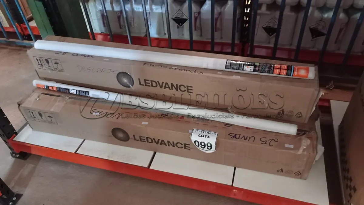 LOTE 099 - 01 LOTE COM GRANDE QUANTIDADE DE LÂMPADAS LED. (NO ESTADO) ATENÇÃO! FAZER A VISITAÇÃO ANTES DE ARREMATAR, NÃO SABEMOS SE FUNCIONA, LEILÃO NÃO TEM GARANTIA E NEM DEVOLUÇÃO, SUJEITO A POSSÍVEIS AVARIAS VISÍVEIS/OCULTAS E/OU AUSÊNCIA DE COMPONENTES.