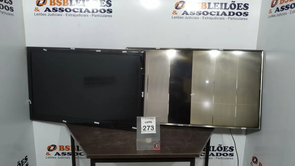 01 TV LCD 42’’ MARCA LG E 01 TV LCD 46’’ MARCA LG COM AVARIAS. (NO ESTADO) ATENÇÃO! FAZER A VISITAÇÃO ANTES DE ARREMATAR, NÃO SABEMOS SE FUNCIONA, LEILÃO NÃO TEM GARANTIA E NEM DEVOLUÇÃO, SUJEITO A POSSÍVEIS AVARIAS VISÍVEIS/OCULTAS E/OU AUSÊNCIA DE COMPONENTES.