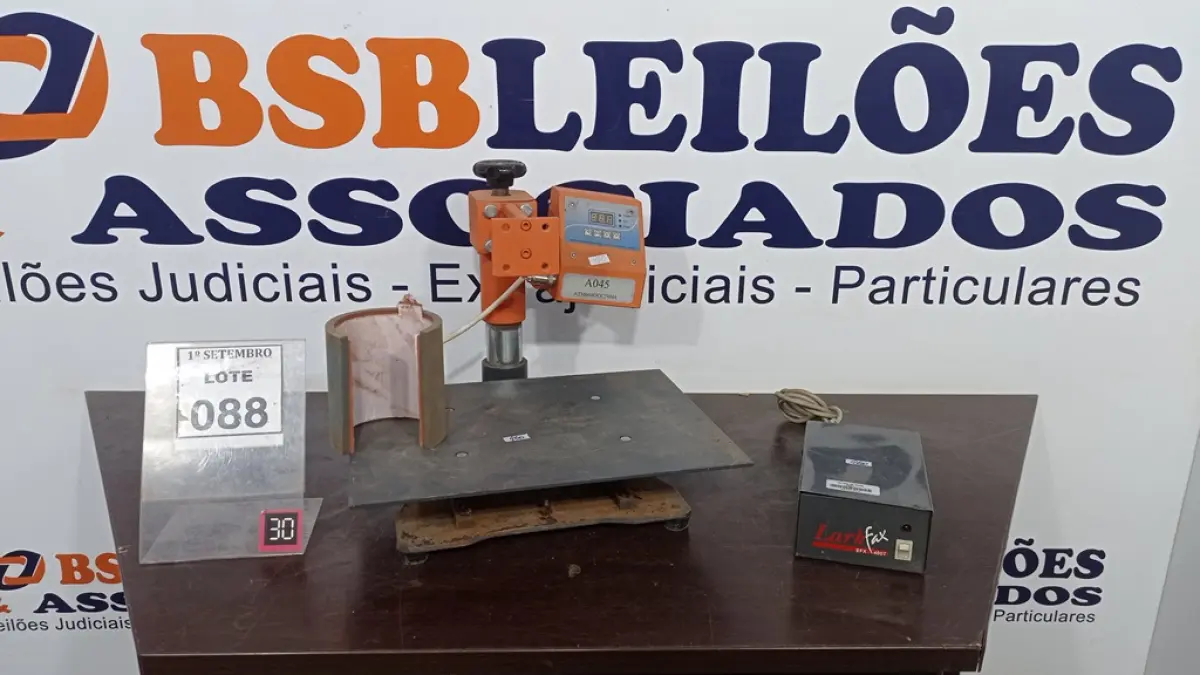01 PRENSA TÉRMICA PARA CANECAS. (NO ESTADO) ATENÇÃO! FAZER A VISITAÇÃO ANTES DE ARREMATAR, NÃO SABEMOS SE FUNCIONA, LEILÃO NÃO TEM GARANTIA E NEM DEVOLUÇÃO, SUJEITO A POSSÍVEIS AVARIAS VISÍVEIS/OCULTAS E/OU AUSÊNCIA DE COMPONENTES.