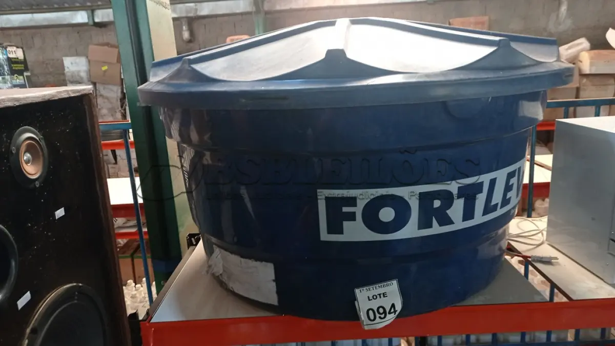 LOTE 094 - 01 CAIXA D’AGUA FORTELEV 500L. (NO ESTADO) ATENÇÃO! FAZER A VISITAÇÃO ANTES DE ARREMATAR, NÃO SABEMOS SE FUNCIONA, LEILÃO NÃO TEM GARANTIA E NEM DEVOLUÇÃO, SUJEITO A POSSÍVEIS AVARIAS VISÍVEIS/OCULTAS E/OU AUSÊNCIA DE COMPONENTES