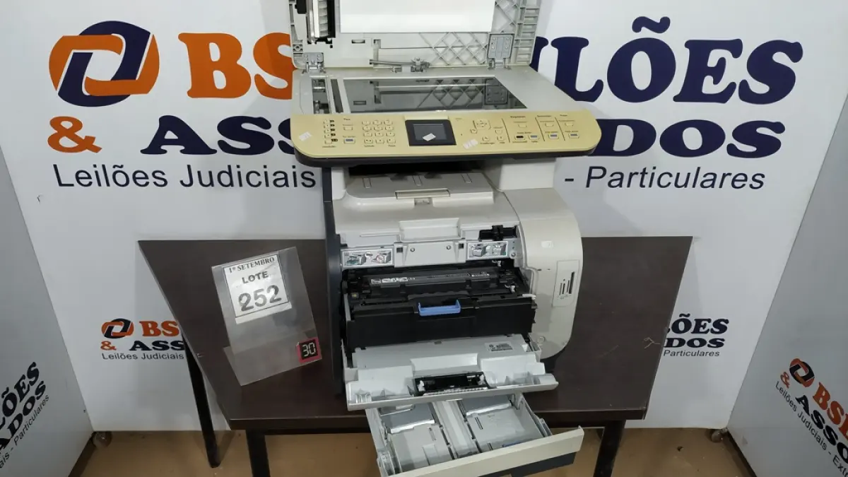 01 IMPRESSORA MULTIFUNCIONAL MARCA HP MODELO CM2320FXI MFP. (NO ESTADO) ATENÇÃO! FAZER A VISITAÇÃO ANTES DE ARREMATAR, NÃO SABEMOS SE FUNCIONA, LEILÃO NÃO TEM GARANTIA E NEM DEVOLUÇÃO, SUJEITO A POSSÍVEIS AVARIAS VISÍVEIS/OCULTAS E/OU AUSÊNCIA DE COMPONENTES