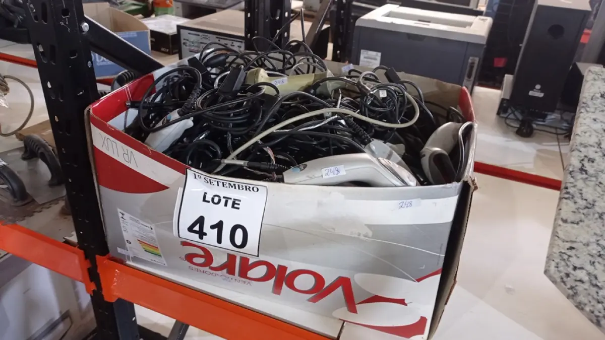 01 LOTE COM VÁRIOS LEITORES DE CÓDIGO DE BARRAS. (NO ESTADO) ATENÇÃO! FAZER A VISITAÇÃO ANTES DE ARREMATAR, NÃO SABEMOS SE FUNCIONA, LEILÃO NÃO TEM GARANTIA E NEM DEVOLUÇÃO, SUJEITO A POSSÍVEIS AVARIAS VISÍVEIS/OCULTAS E/OU AUSÊNCIA DE COMPONENTES.