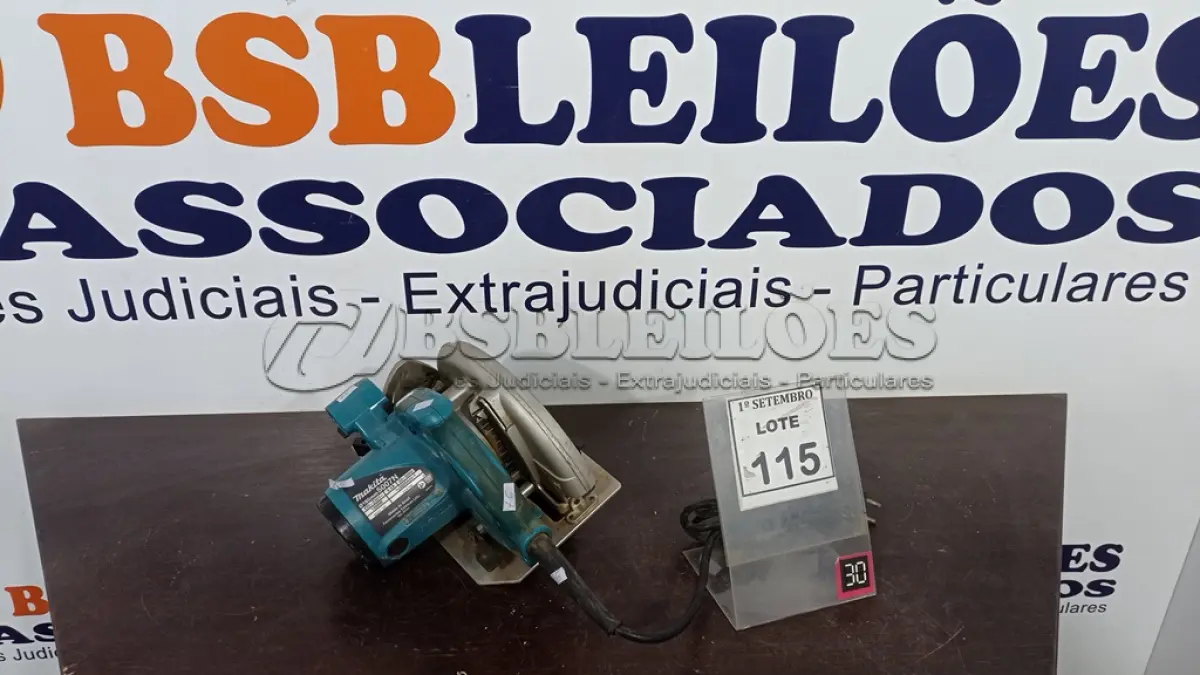 LOTE 115 - 01 SERRA CIRCULAR MAKITA 5007N. (NO ESTADO) ATENÇÃO! FAZER A VISITAÇÃO ANTES DE ARREMATAR, NÃO SABEMOS SE FUNCIONA, LEILÃO NÃO TEM GARANTIA E NEM DEVOLUÇÃO, SUJEITO A POSSÍVEIS AVARIAS VISÍVEIS/OCULTAS E/OU AUSÊNCIA DE COMPONENTES.
