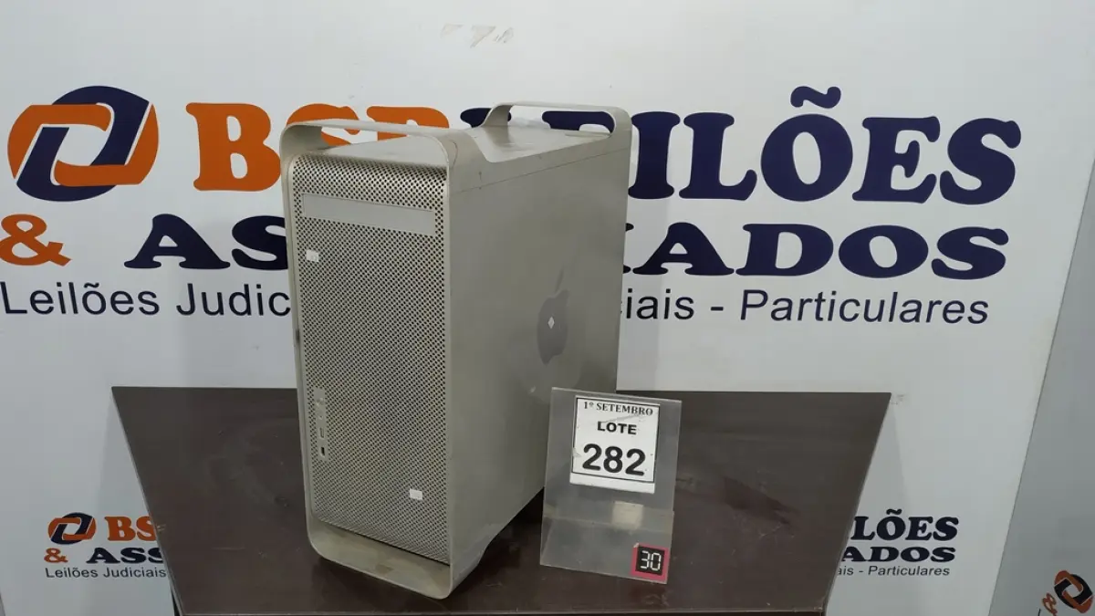 01 SERVIDOR IMAC APPLE. (NO ESTADO) ATENÇÃO! FAZER A VISITAÇÃO ANTES DE ARREMATAR, NÃO SABEMOS SE FUNCIONA, LEILÃO NÃO TEM GARANTIA E NEM DEVOLUÇÃO, SUJEITO A POSSÍVEIS AVARIAS VISÍVEIS/OCULTAS E/OU AUSÊNCIA DE COMPONENTES.