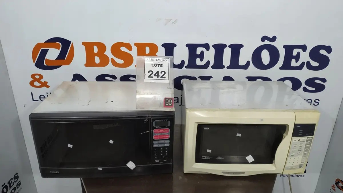 02 MICRO-ONDAS. (NO ESTADO) ATENÇÃO! FAZER A VISITAÇÃO ANTES DE ARREMATAR, NÃO SABEMOS SE FUNCIONA, LEILÃO NÃO TEM GARANTIA E NEM DEVOLUÇÃO, SUJEITO A POSSÍVEIS AVARIAS VISÍVEIS/OCULTAS E/OU AUSÊNCIA DE COMPONENTES