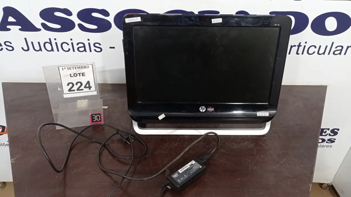 01 ALL IN ONE MARCA HP. (NO ESTADO) ATENÇÃO! FAZER A VISITAÇÃO ANTES DE ARREMATAR, NÃO SABEMOS SE FUNCIONA, LEILÃO NÃO TEM GARANTIA E NEM DEVOLUÇÃO, SUJEITO A POSSÍVEIS AVARIAS VISÍVEIS/OCULTAS E/OU AUSÊNCIA DE COMPONENTES