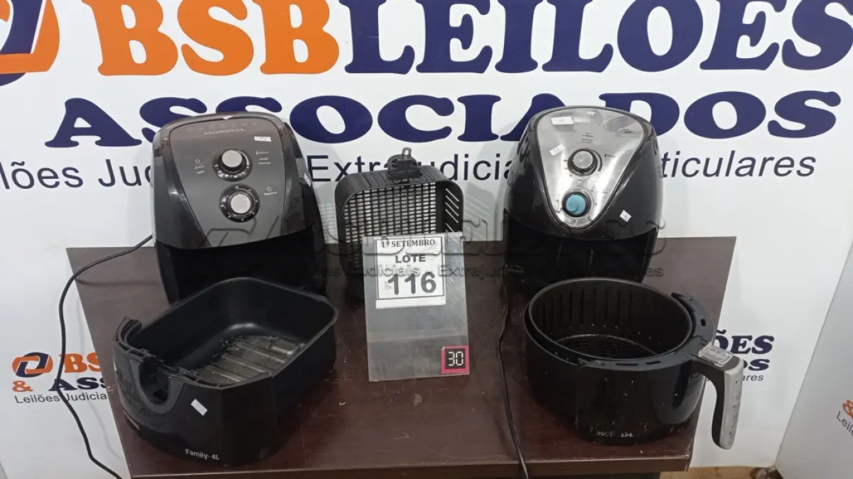 LOTE 116 - 02 AIR FRYER MARCA MONDIAL. (NO ESTADO) ATENÇÃO! FAZER A VISITAÇÃO ANTES DE ARREMATAR, NÃO SABEMOS SE FUNCIONA, LEILÃO NÃO TEM GARANTIA E NEM DEVOLUÇÃO, SUJEITO A POSSÍVEIS AVARIAS VISÍVEIS/OCULTAS E/OU AUSÊNCIA DE COMPONENTES.