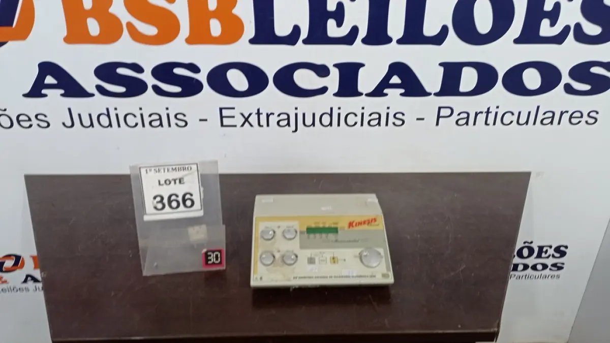 01 APARELHO PARA ELETROTERAPIA. (NO ESTADO) ATENÇÃO! FAZER A VISITAÇÃO ANTES DE ARREMATAR, NÃO SABEMOS SE FUNCIONA, LEILÃO NÃO TEM GARANTIA E NEM DEVOLUÇÃO, SUJEITO A POSSÍVEIS AVARIAS VISÍVEIS/OCULTAS E/OU AUSÊNCIA DE COMPONENTES.