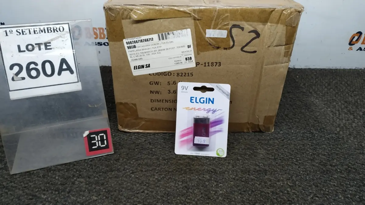 01 CAIXA COM 120 BLISTERS BATERIA RECARREGÁVEL ELGIN 9V-250MAH. (NO ESTADO) ATENÇÃO! FAZER A VISITAÇÃO ANTES DE ARREMATAR, NÃO SABEMOS SE FUNCIONA, LEILÃO NÃO TEM GARANTIA E NEM DEVOLUÇÃO, SUJEITO A POSSÍVEIS AVARIAS VISÍVEIS/OCULTAS E/OU AUSÊNCIA DE COMPONENTES.