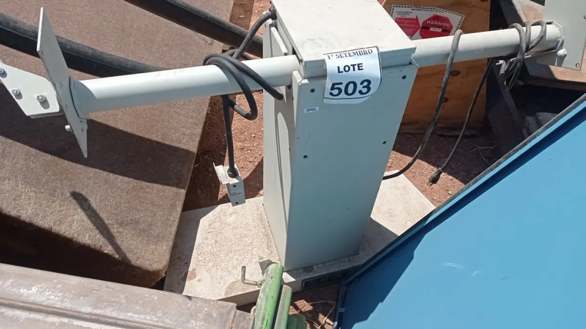 01 EQUIPAMENTO DE SUSPENSÕ. (NO ESTADO) ATENÇÃO! FAZER A VISITAÇÃO ANTES DE ARREMATAR, NÃO SABEMOS SE FUNCIONA, LEILÃO NÃO TEM GARANTIA E NEM DEVOLUÇÃO, SUJEITO A POSSÍVEIS AVARIAS VISÍVEIS/OCULTAS E/OU AUSÊNCIA DE COMPONENTES.