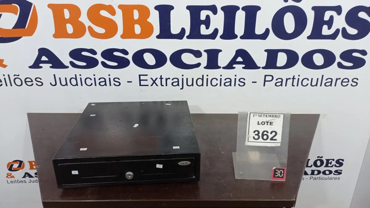 01 GAVETA DE DINHEIRO. (NO ESTADO) ATENÇÃO! FAZER A VISITAÇÃO ANTES DE ARREMATAR, NÃO SABEMOS SE FUNCIONA, LEILÃO NÃO TEM GARANTIA E NEM DEVOLUÇÃO, SUJEITO A POSSÍVEIS AVARIAS VISÍVEIS/OCULTAS E/OU AUSÊNCIA DE COMPONENTES.