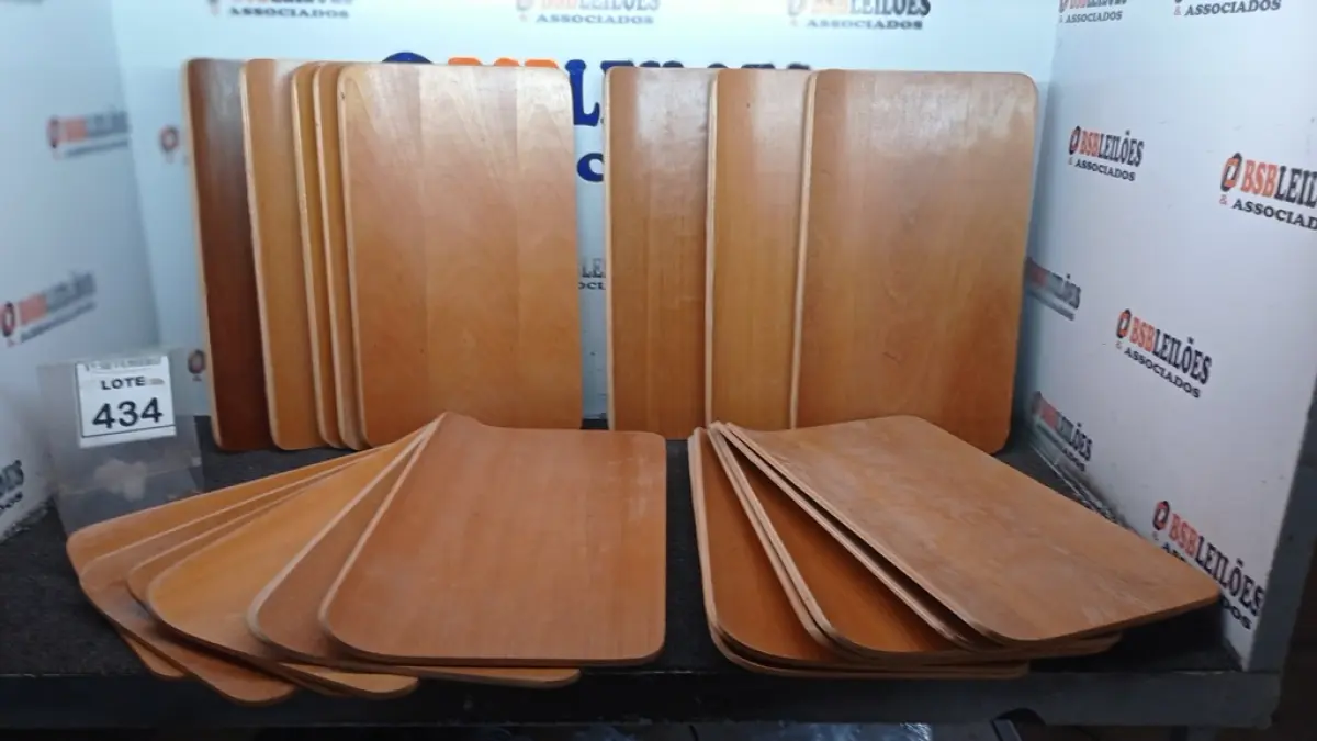 20 PLACAS DE MADEIRA. (NO ESTADO) ATENÇÃO! FAZER A VISITAÇÃO ANTES DE ARREMATAR, NÃO SABEMOS SE FUNCIONA, LEILÃO NÃO TEM GARANTIA E NEM DEVOLUÇÃO, SUJEITO A POSSÍVEIS AVARIAS VISÍVEIS/OCULTAS E/OU AUSÊNCIA DE COMPONENTES.