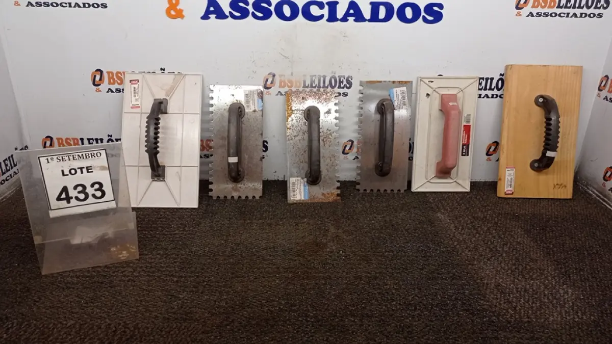 06 DESEMPENADEIRAS DE MODELOS DIVERSOS. (NO ESTADO) ATENÇÃO! FAZER A VISITAÇÃO ANTES DE ARREMATAR, NÃO SABEMOS SE FUNCIONA, LEILÃO NÃO TEM GARANTIA E NEM DEVOLUÇÃO, SUJEITO A POSSÍVEIS AVARIAS VISÍVEIS/OCULTAS E/OU AUSÊNCIA DE COMPONENTES.