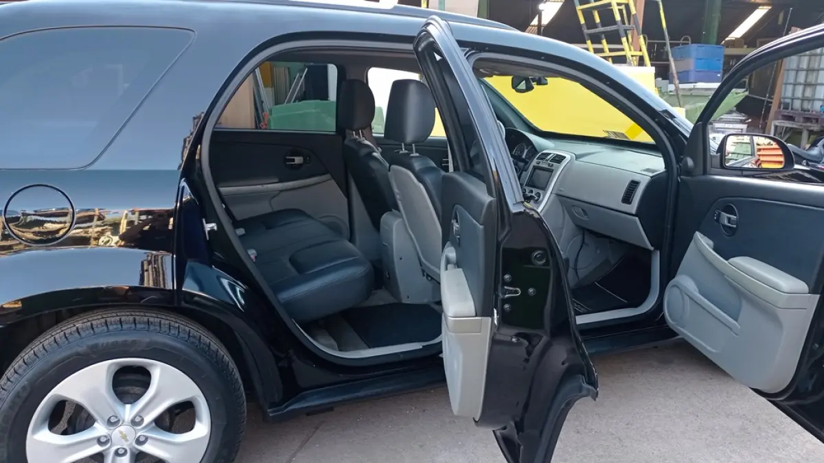 01 I/CHEVROLET EQUINOX LT, ANO 2005, COR PRETA, GASOLINA, AUTOMÁTICA (NO ESTADO).