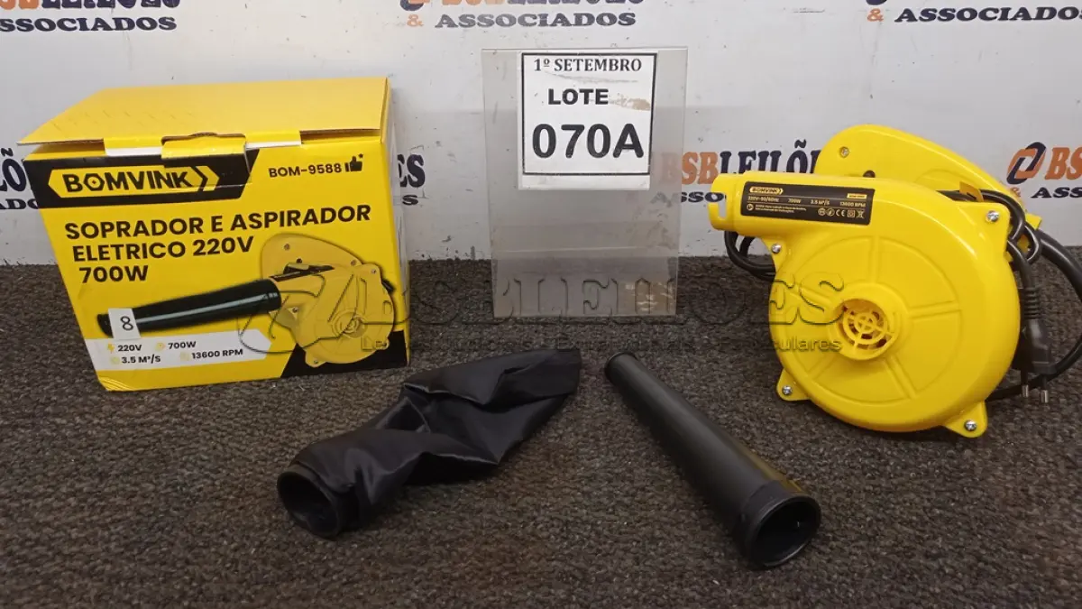 LOTE 070 - 01 SOPRADOR E ASPIRADOR ELÉTRICO 220V 700W 13600RPM. (NO ESTADO) ATENÇÃO! FAZER A VISITAÇÃO ANTES DE ARREMATAR, NÃO SABEMOS SE FUNCIONA, LEILÃO NÃO TEM GARANTIA E NEM DEVOLUÇÃO, SUJEITO A POSSÍVEIS AVARIAS VISÍVEIS/OCULTAS E/OU AUSÊNCIA DE COMPONENTES.