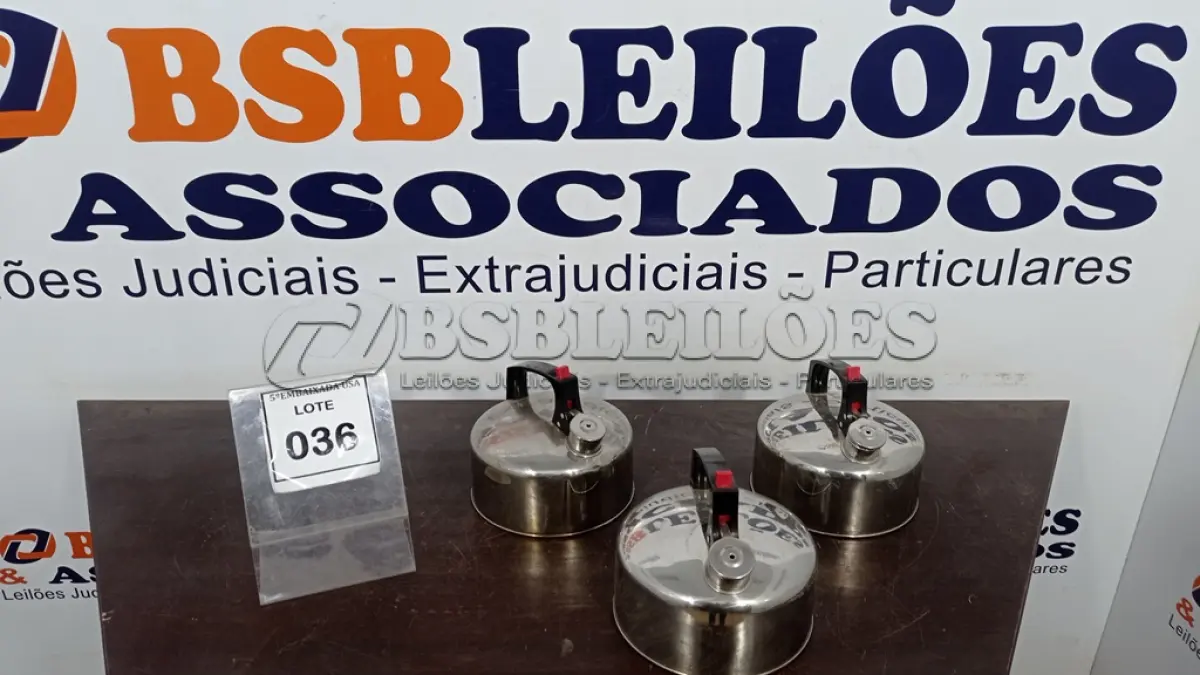 LOTE 036 - 03 CHALEIRAS. (NO ESTADO EM QUE SE ENCONTRA. SUJEITO A AVARIAS OCULTAS/VISÍVEIS.)