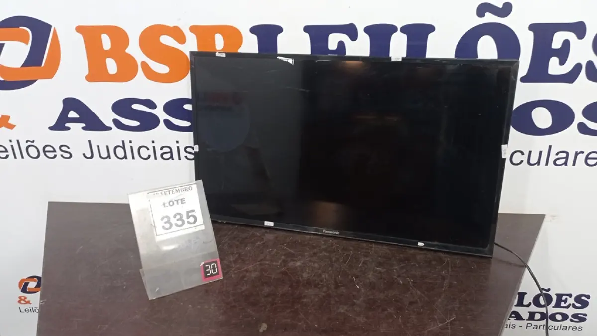 01 TV LCD 32’’ MARCA PANASONIC. (NO ESTADO) ATENÇÃO! FAZER A VISITAÇÃO ANTES DE ARREMATAR, NÃO SABEMOS SE FUNCIONA, LEILÃO NÃO TEM GARANTIA E NEM DEVOLUÇÃO, SUJEITO A POSSÍVEIS AVARIAS VISÍVEIS/OCULTAS E/OU AUSÊNCIA DE COMPONENTES.