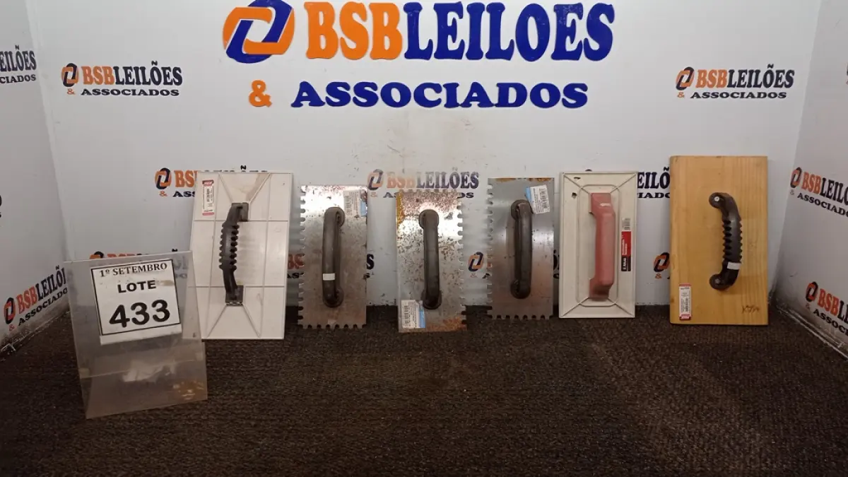 06 DESEMPENADEIRAS DE MODELOS DIVERSOS. (NO ESTADO) ATENÇÃO! FAZER A VISITAÇÃO ANTES DE ARREMATAR, NÃO SABEMOS SE FUNCIONA, LEILÃO NÃO TEM GARANTIA E NEM DEVOLUÇÃO, SUJEITO A POSSÍVEIS AVARIAS VISÍVEIS/OCULTAS E/OU AUSÊNCIA DE COMPONENTES.